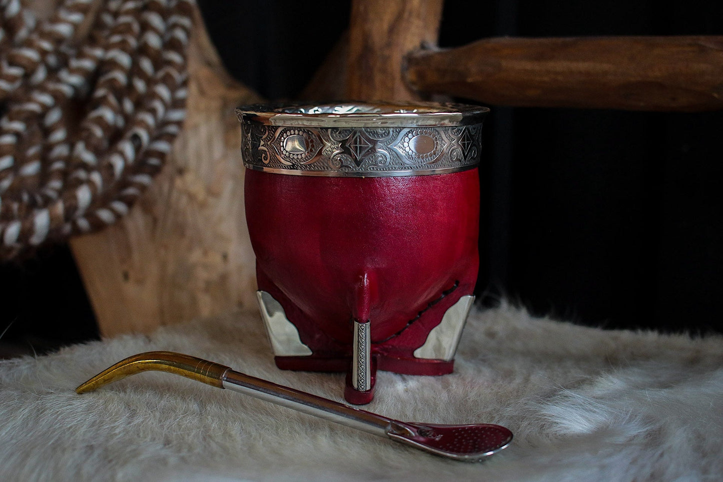 Imperial Cuero cincelado Alpaca con Bombilla