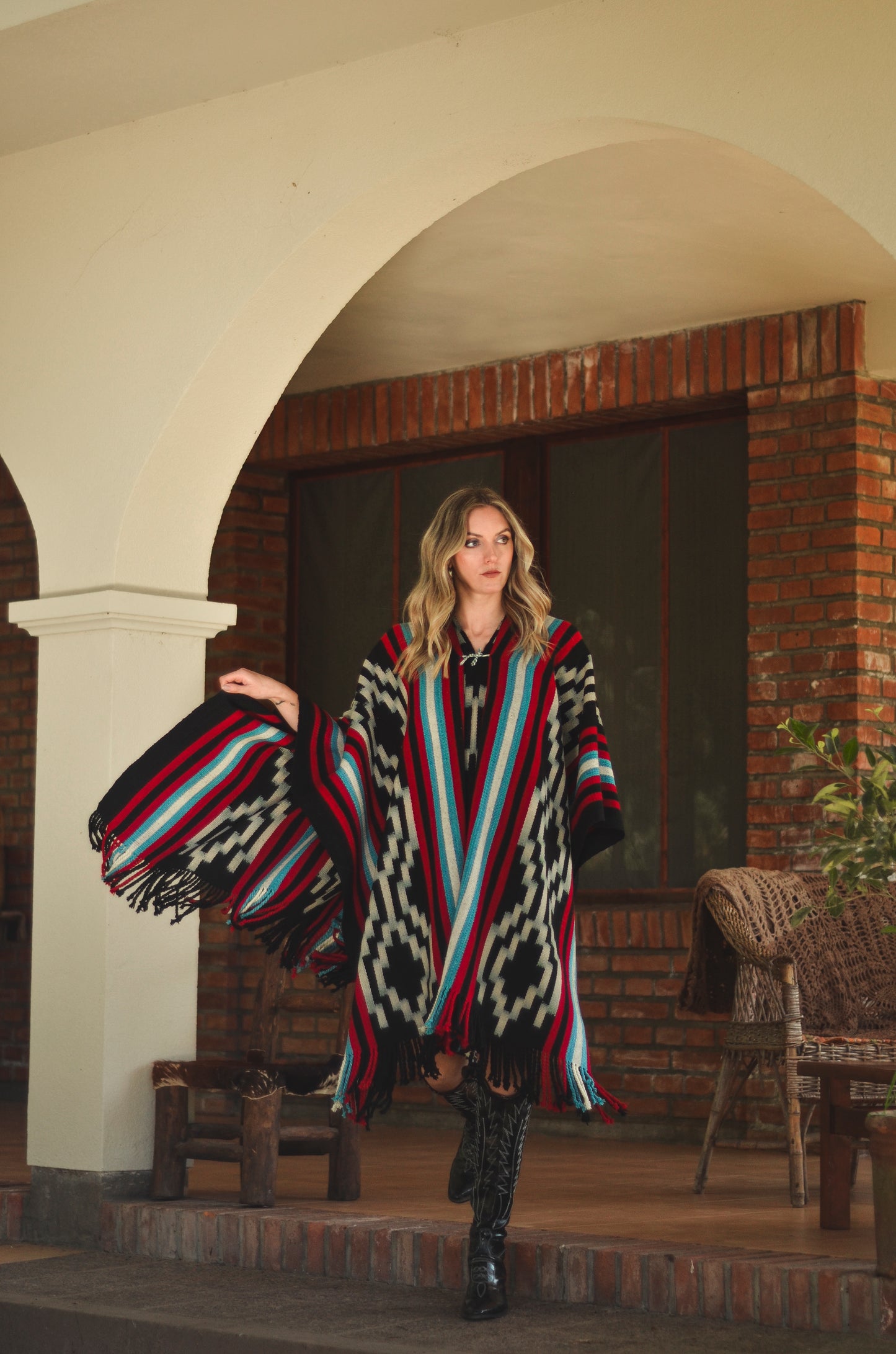 Poncho "Libertador" Obra en Telar Criollo