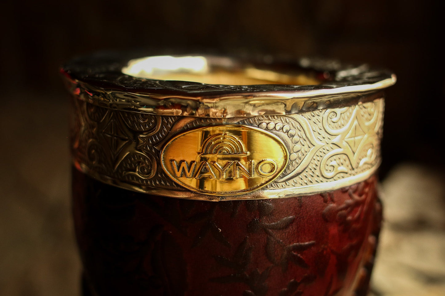 Imperial Cuero Repujado y Alpaca con Logo Bronce