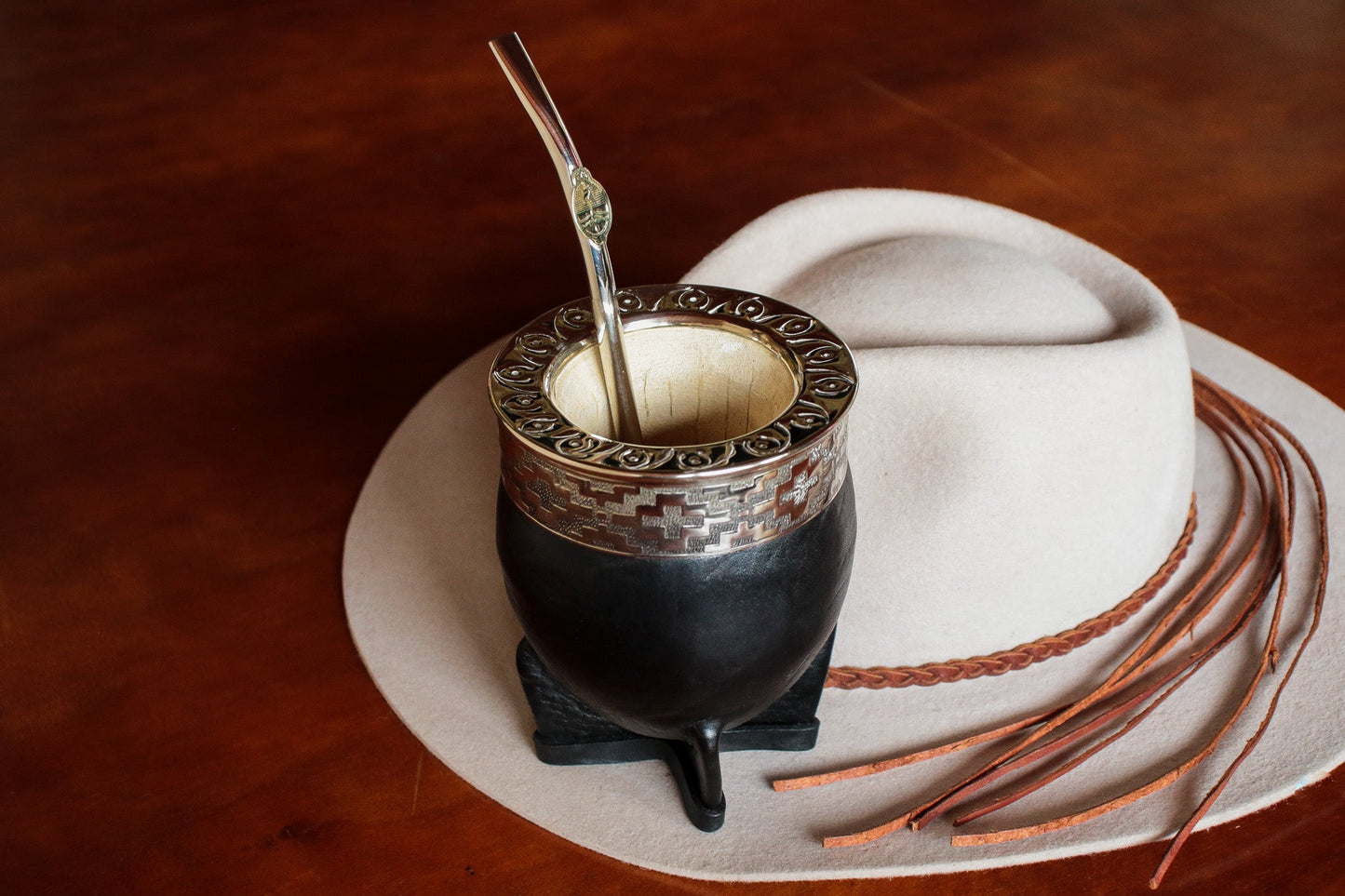 Imperial Cuero y Alpaca con Bombilla