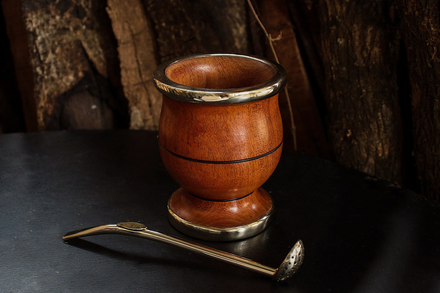 Mate de Algarrobo y Alpaca con Bombilla