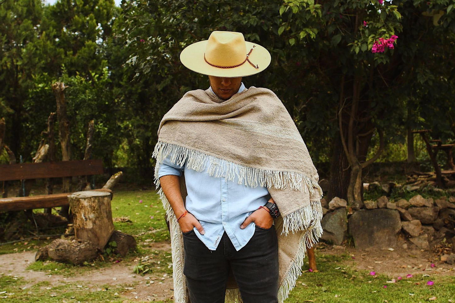 Poncho “San Carlo” de Hilos de Oveja
