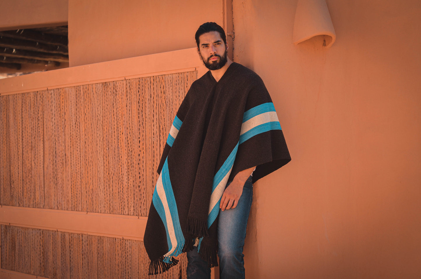 Poncho "Chacabuco" Telar Criollo