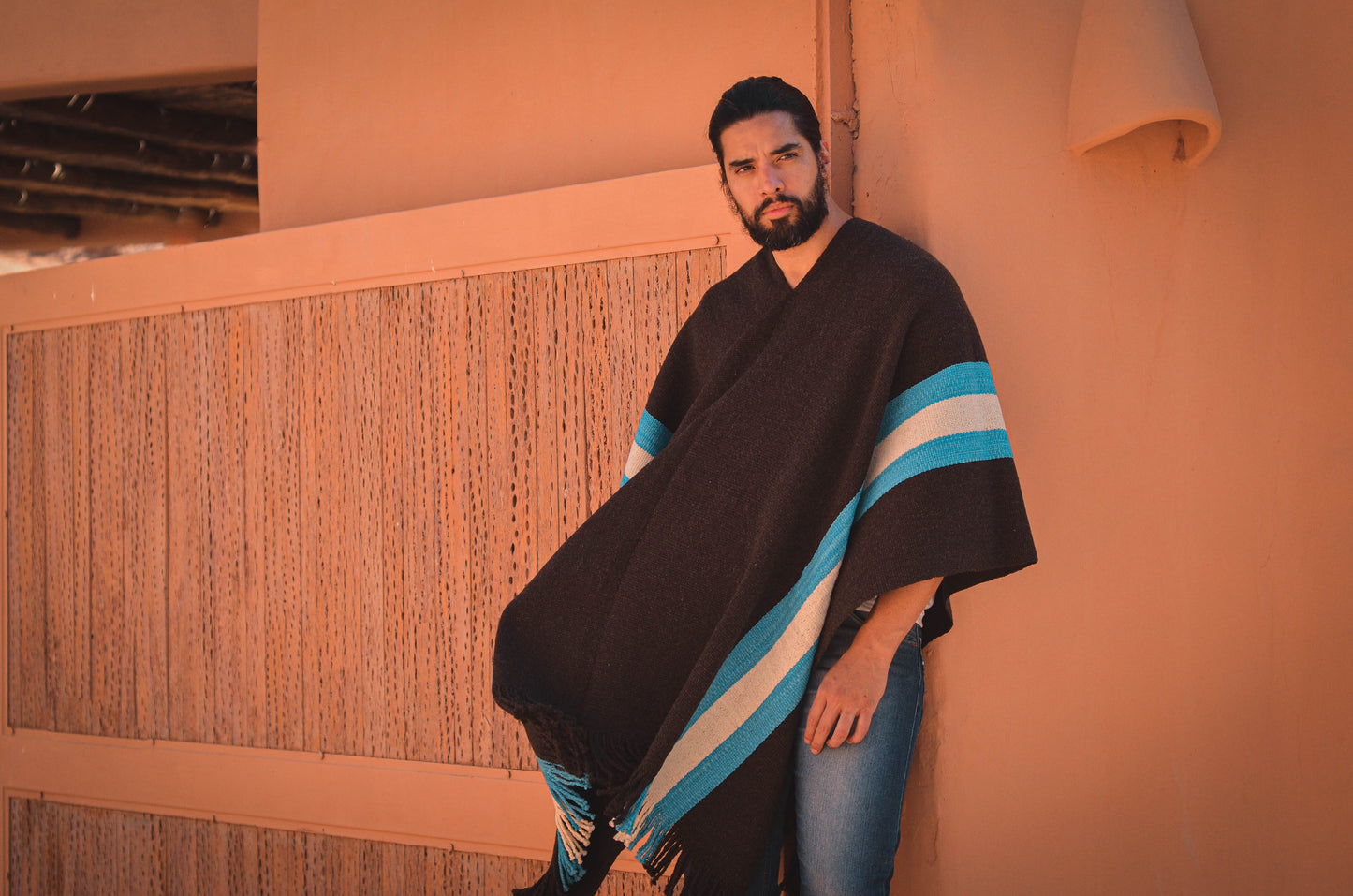 Poncho "Chacabuco" Telar Criollo