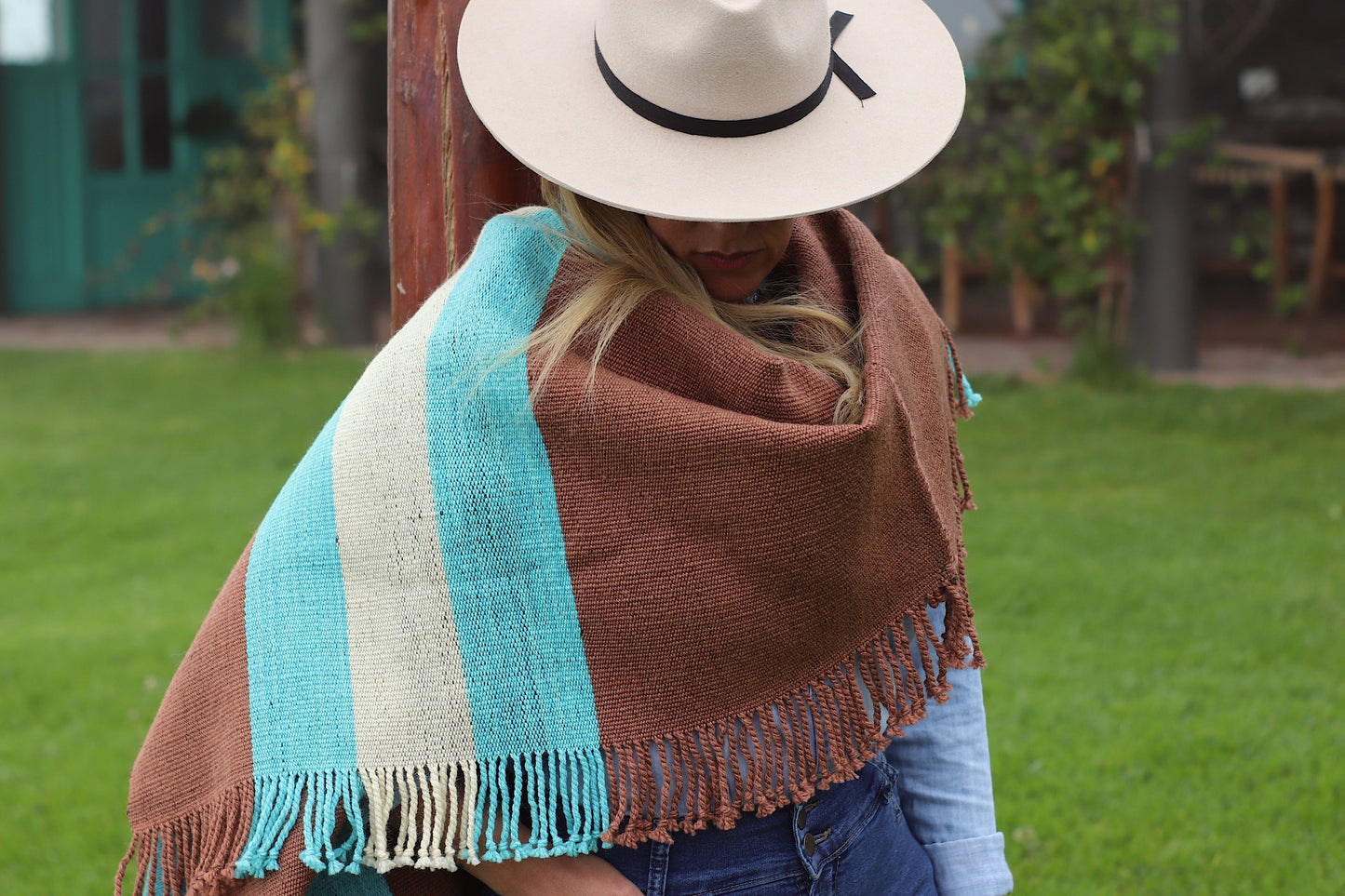 Poncho "Dorrego" Telar Criollo