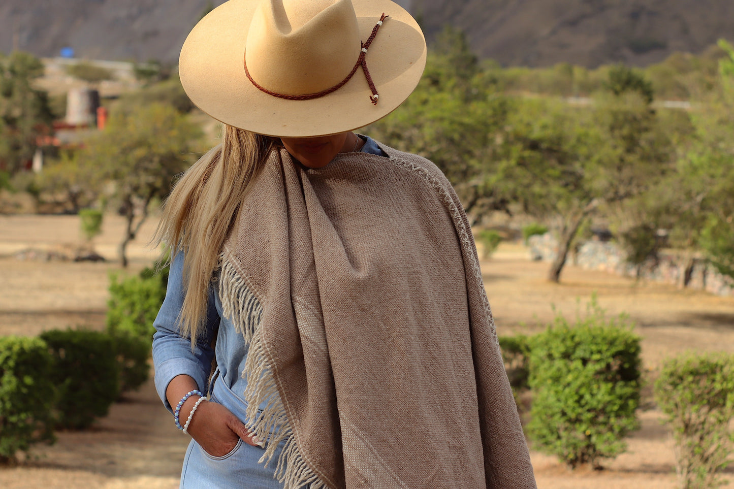 Poncho “San Carlo” Hilos de Oveja