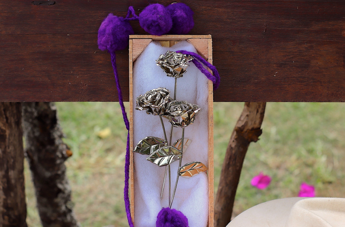 Rosas de Alpaca en Caja de Madera