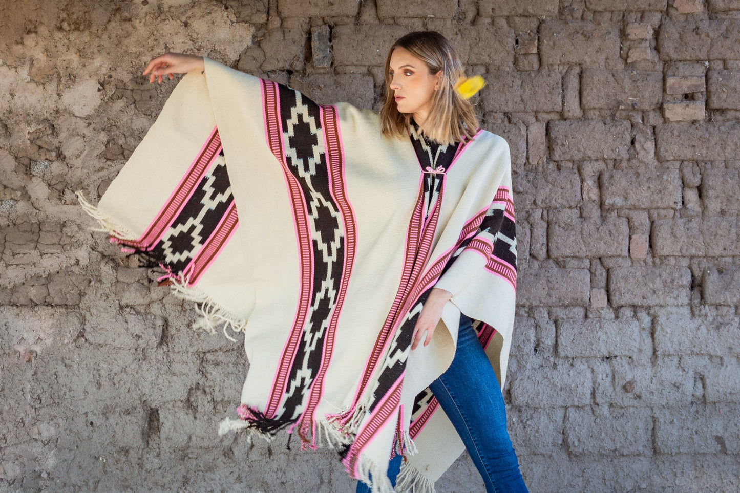 Poncho "Cayetana" Obra en Telar Criollo