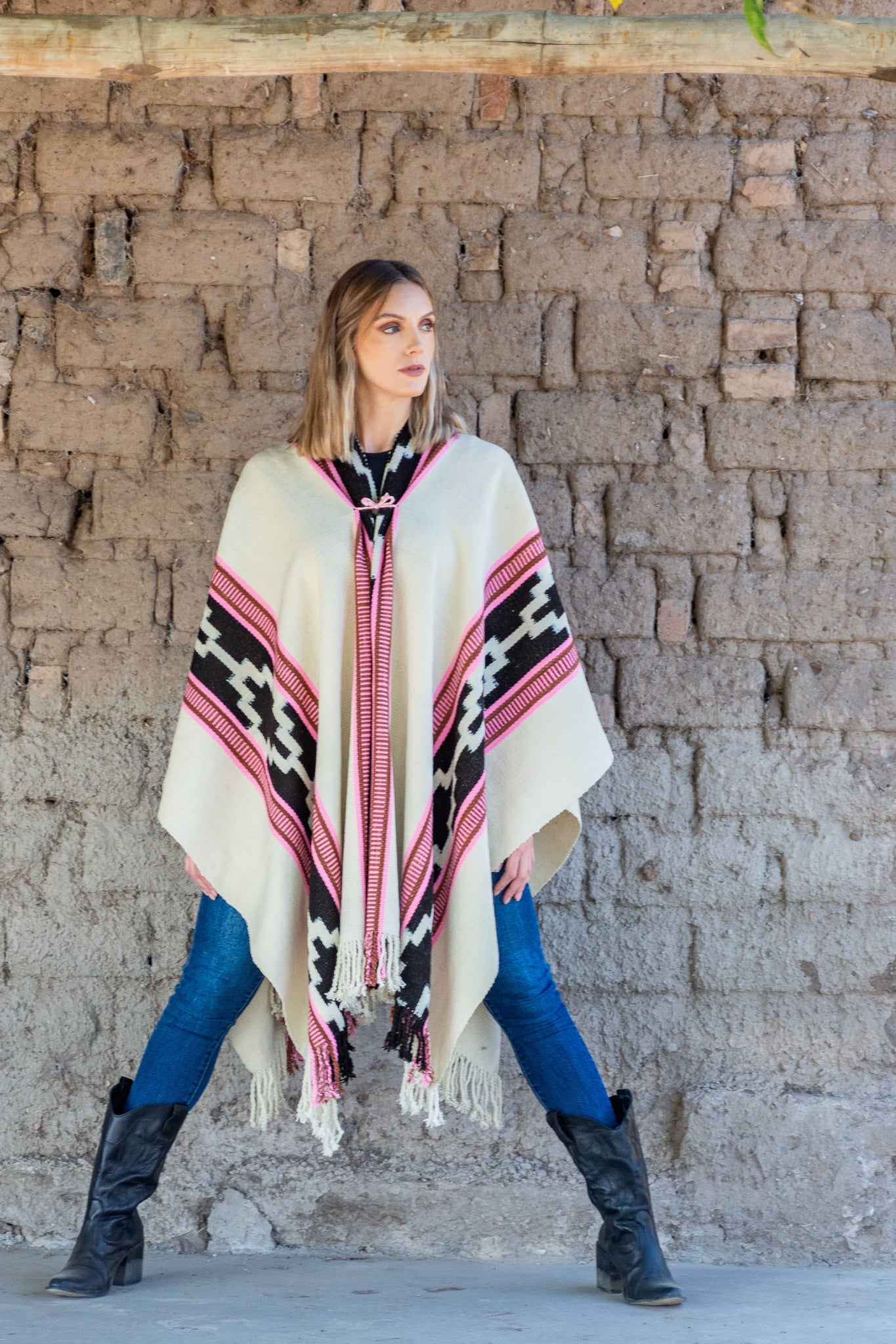 Poncho "Cayetana" Obra en Telar Criollo