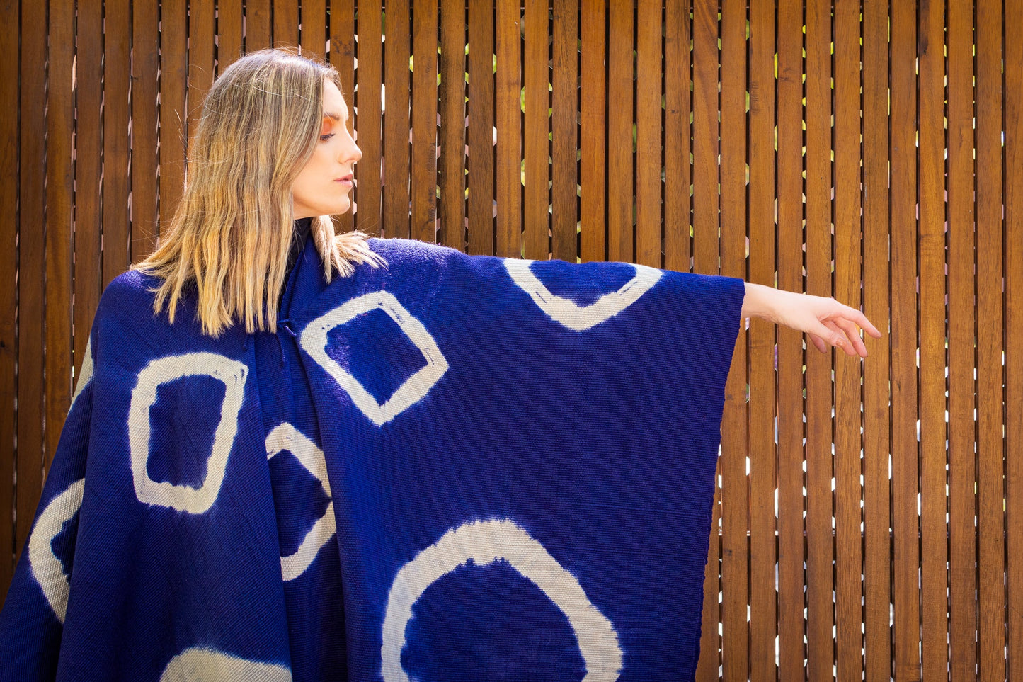 Poncho "Viamonte" Obra en Telar Criollo