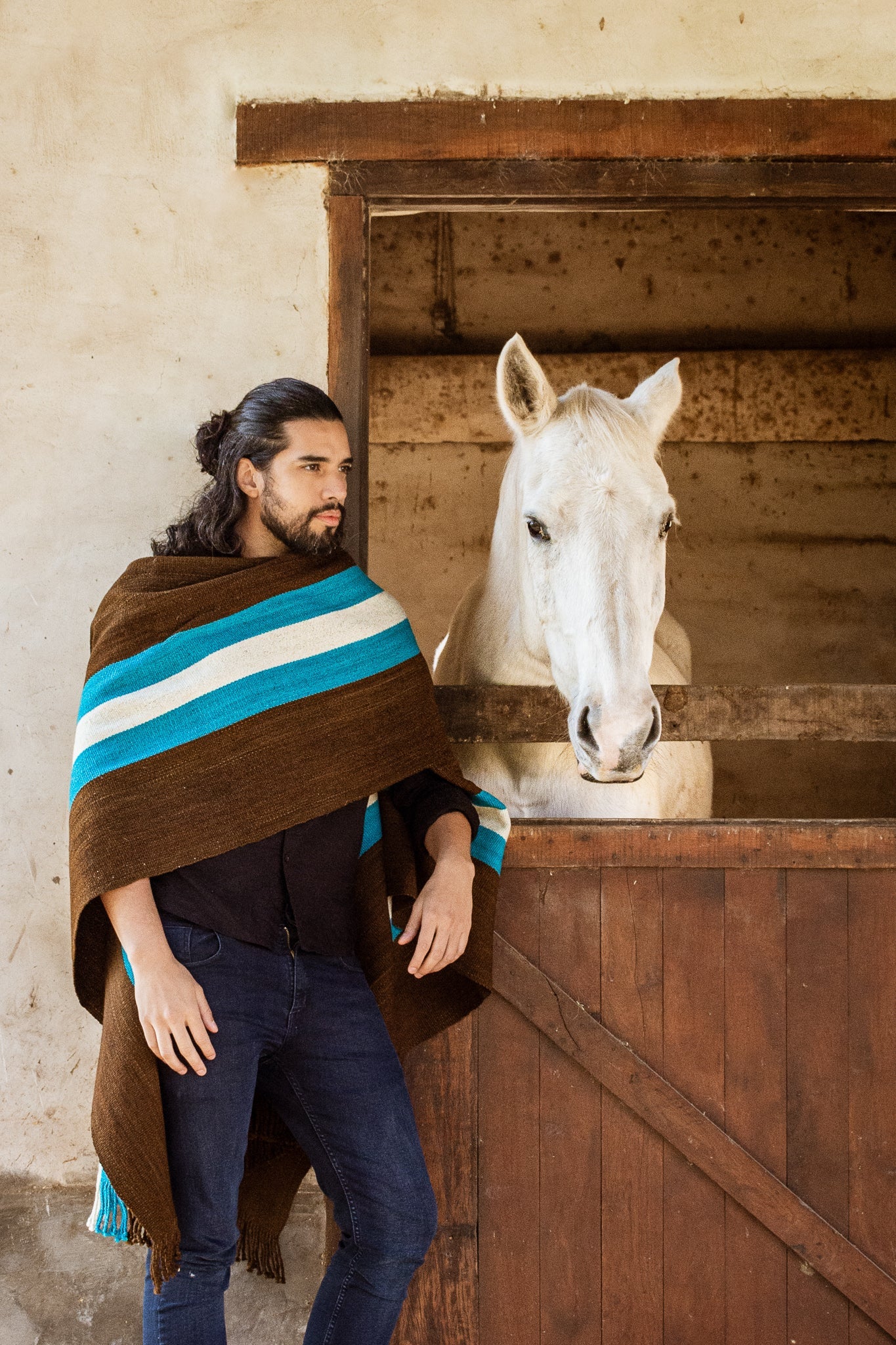 Poncho "Ayacucho" Telar Criollo Artesanal