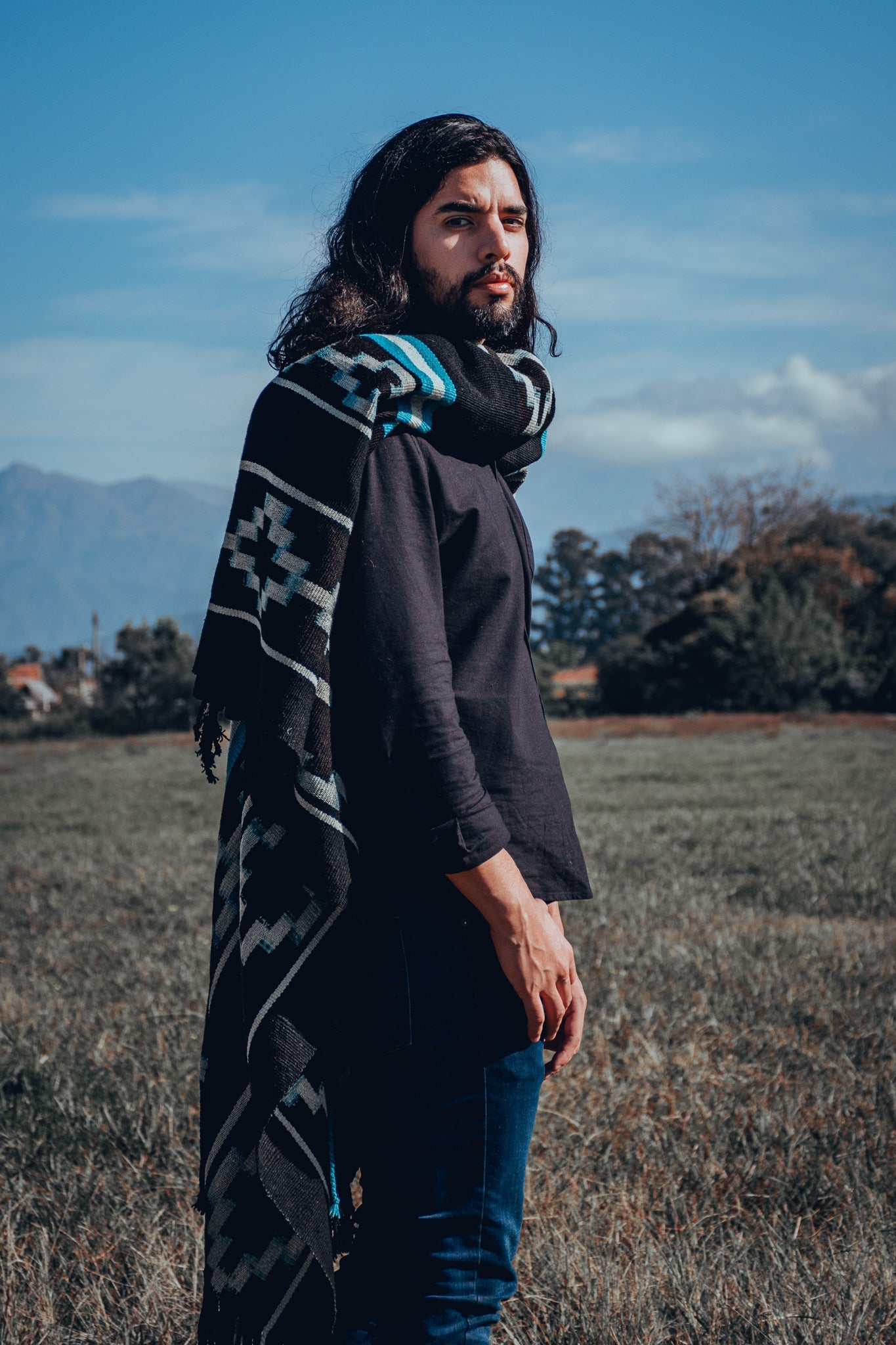 Poncho "Saenz Peña" Obra en Telar Criollo