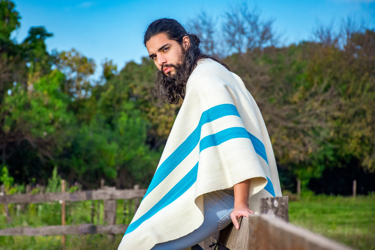Poncho "San Martin" Obra en Telar Criollo