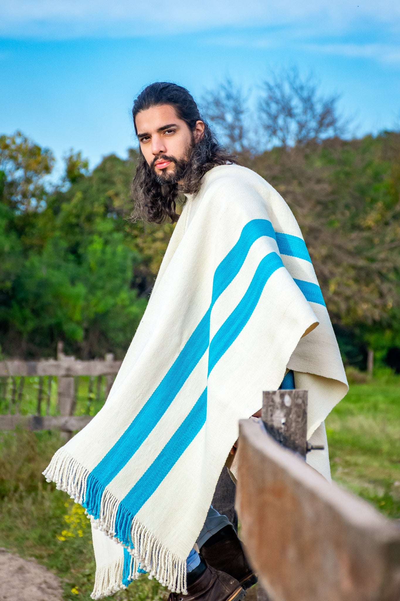 Poncho "San Martin" Obra en Telar Criollo