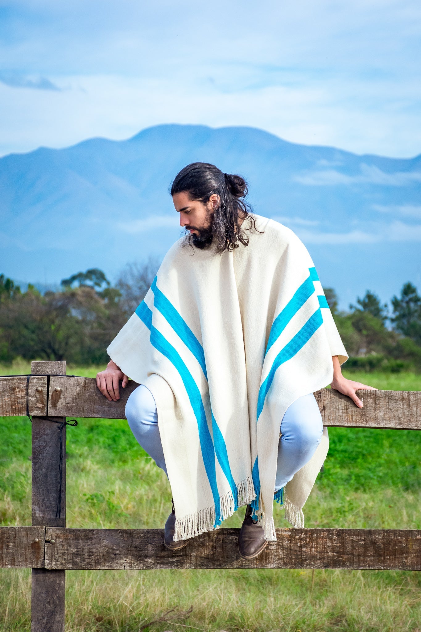 Poncho "San Martin" Obra en Telar Criollo