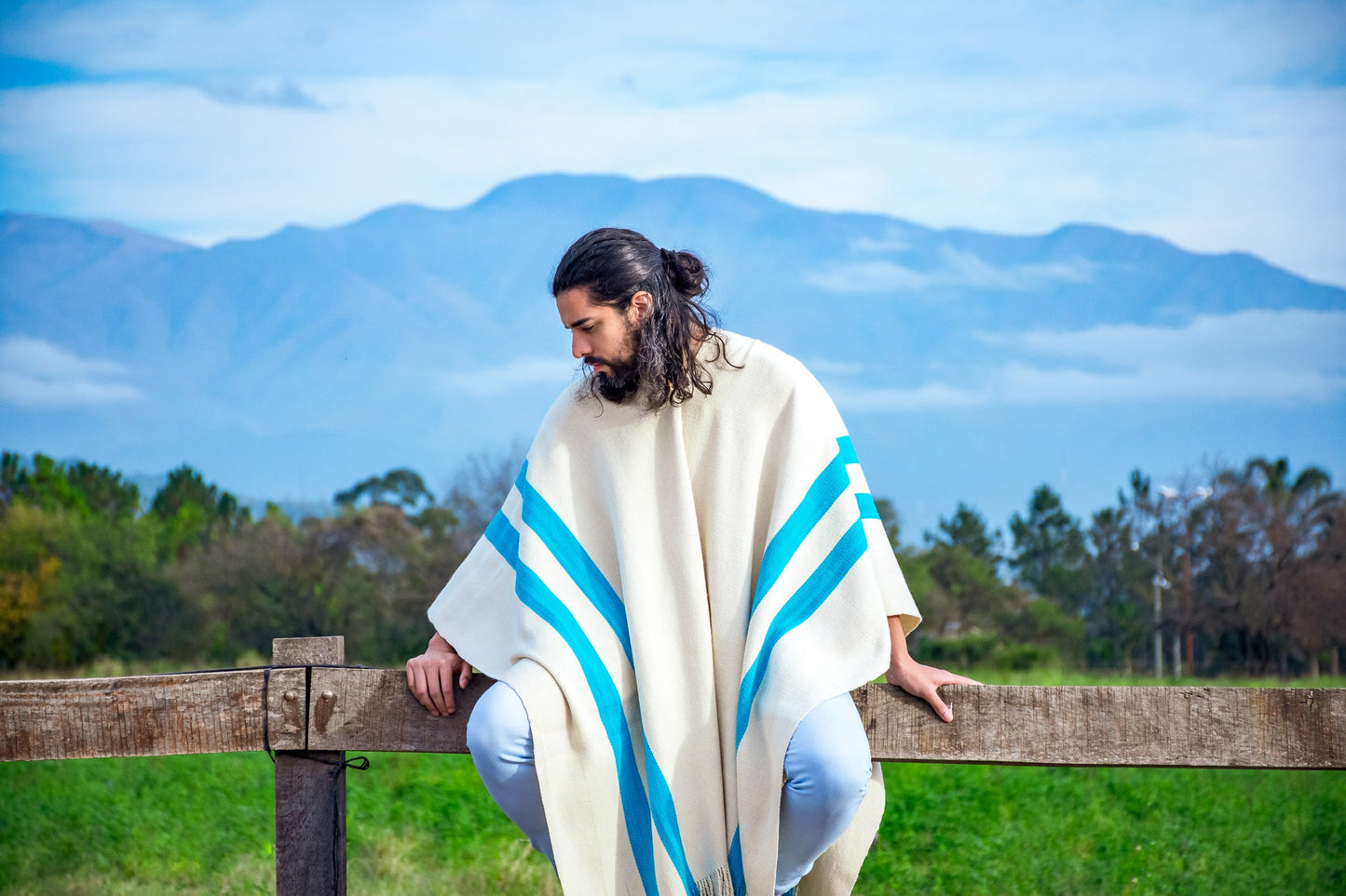 Poncho "San Martin" Obra en Telar Criollo