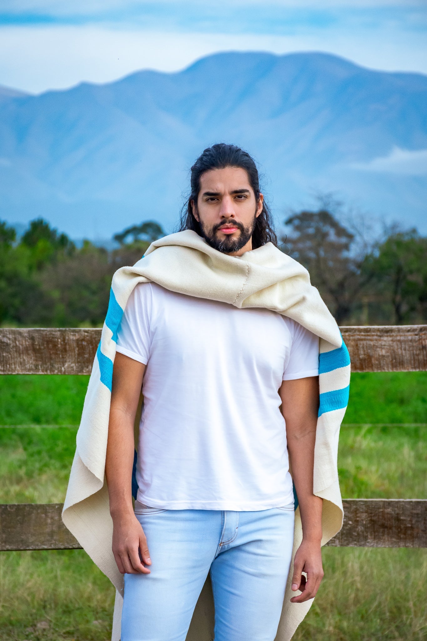 Poncho "San Martin" Obra en Telar Criollo