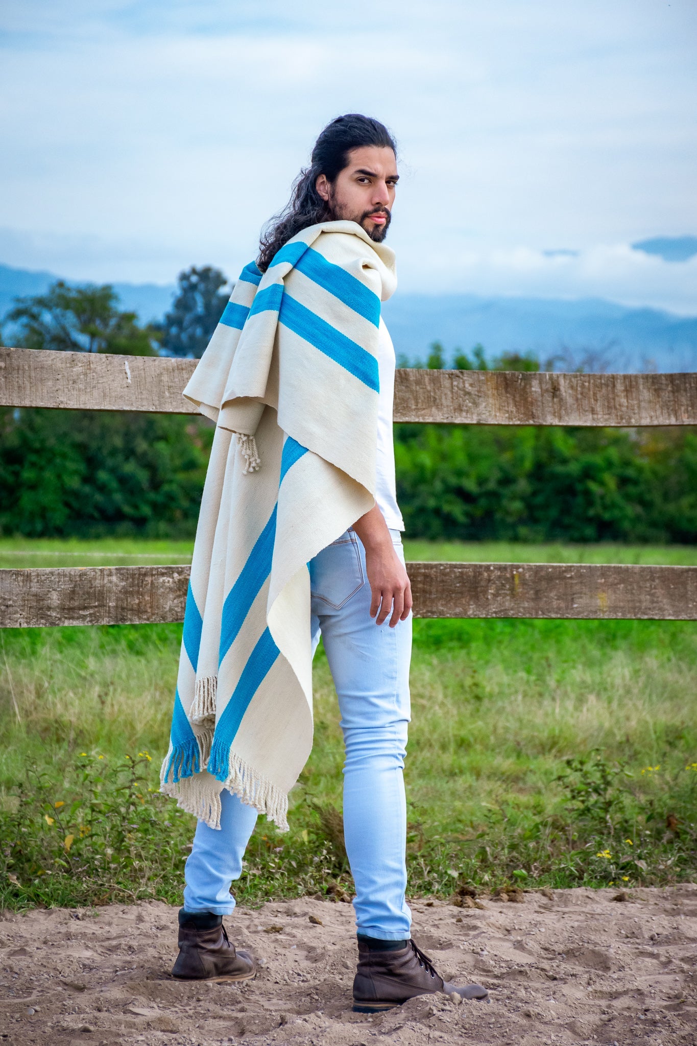 Poncho "San Martin" Obra en Telar Criollo