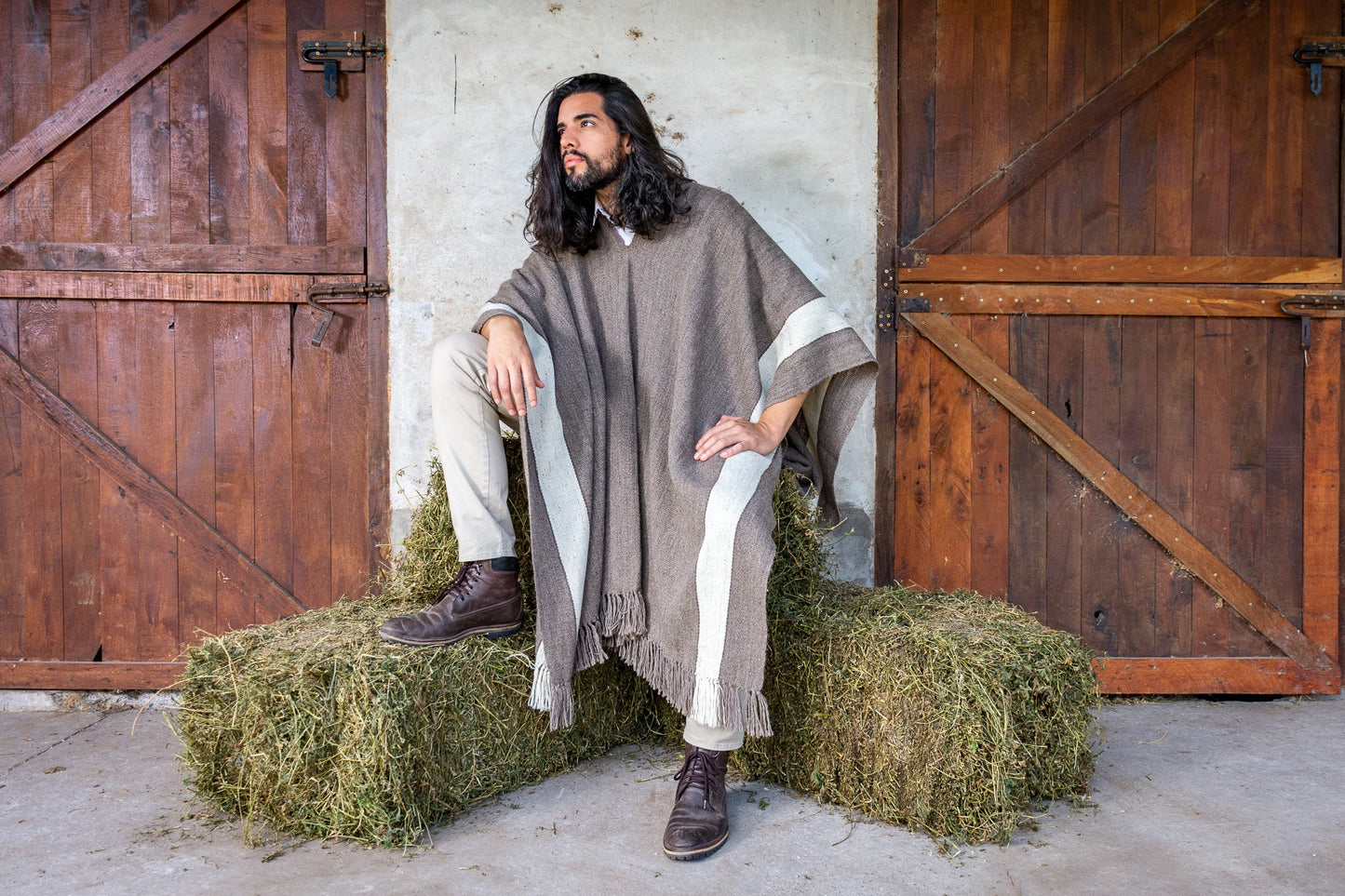 Poncho "Malargüe" Hilos de Llama