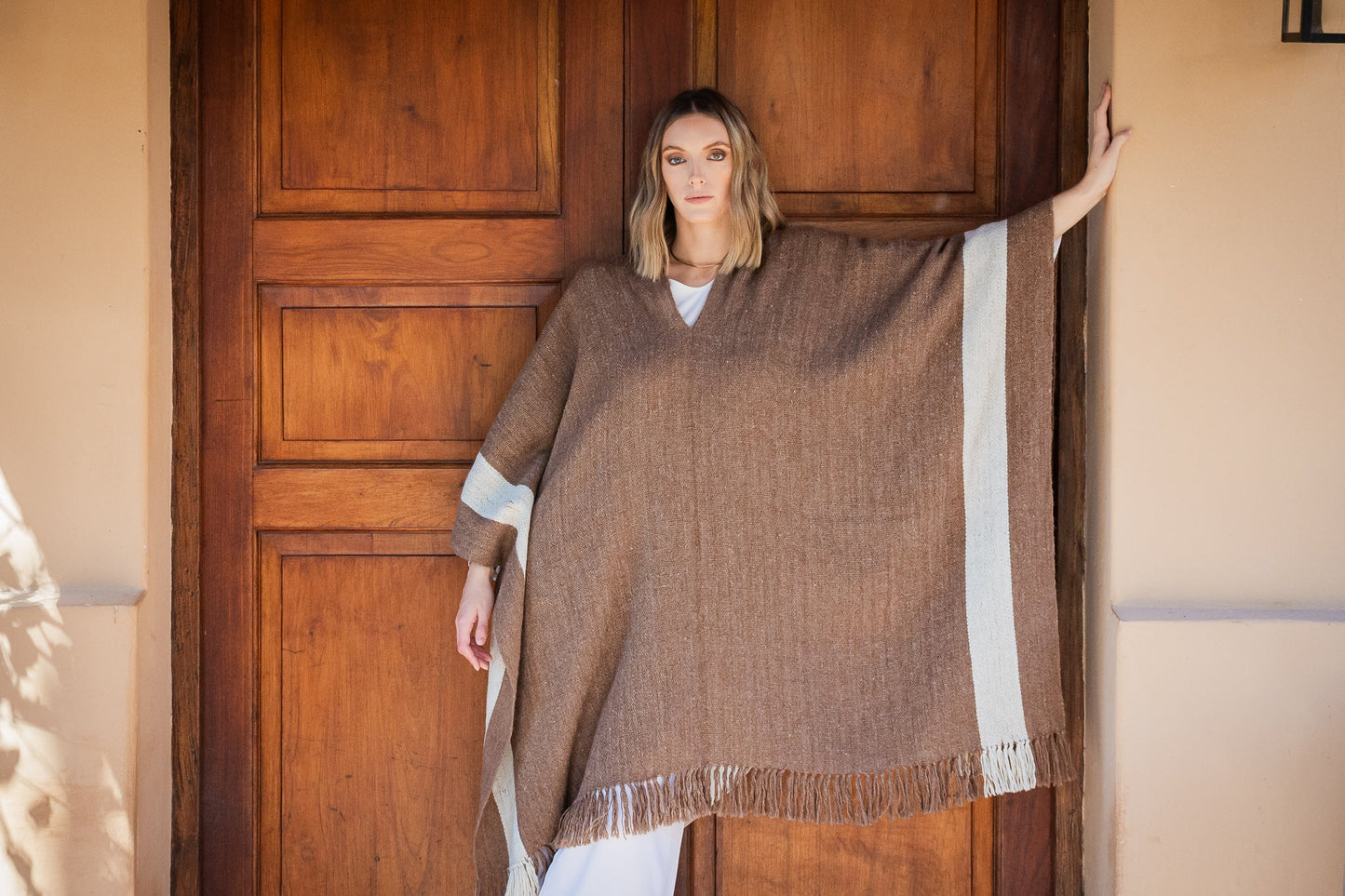 Poncho "Facón" Hilos de Llama