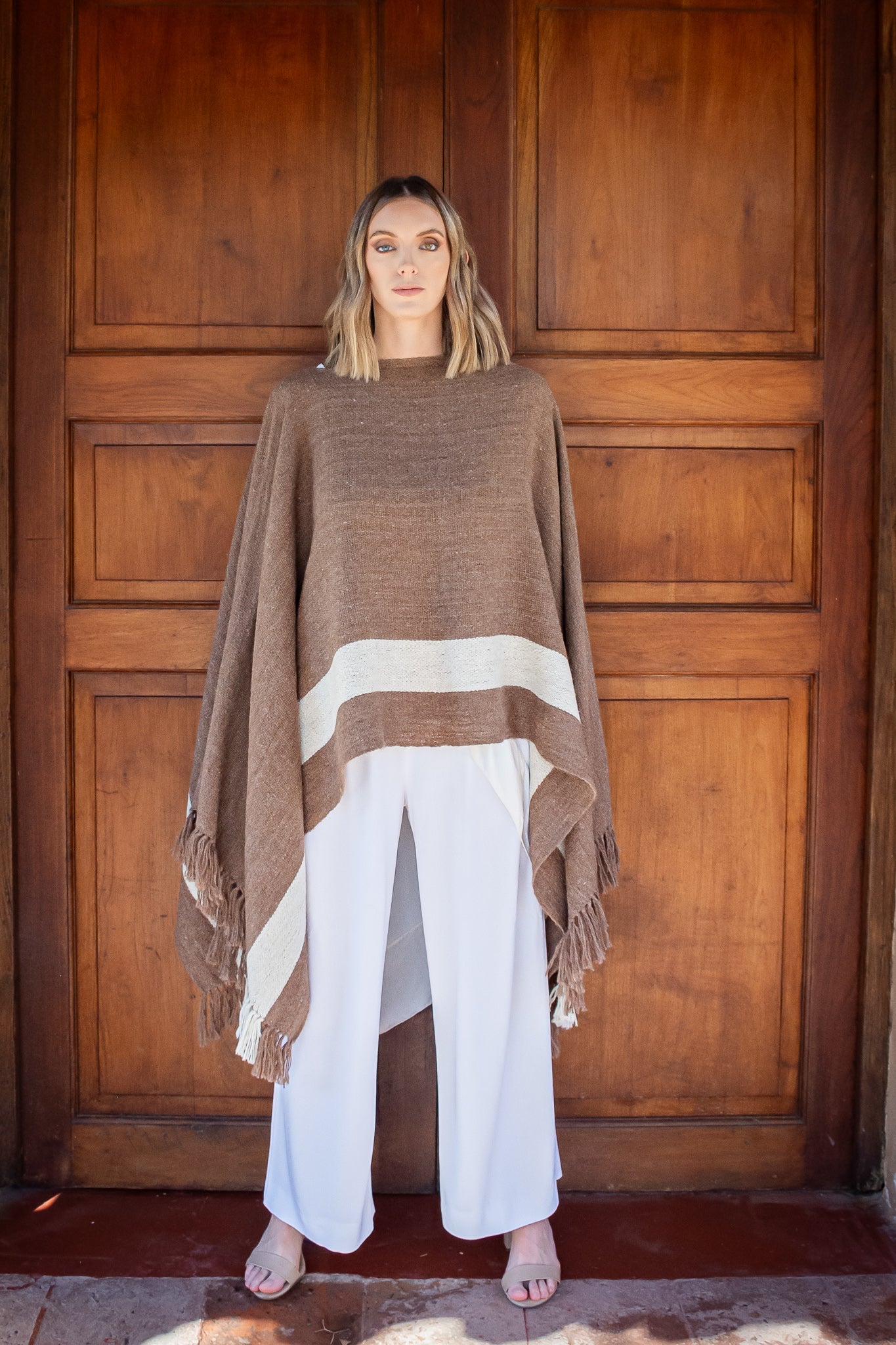 Poncho "Facón" Hilos de Llama