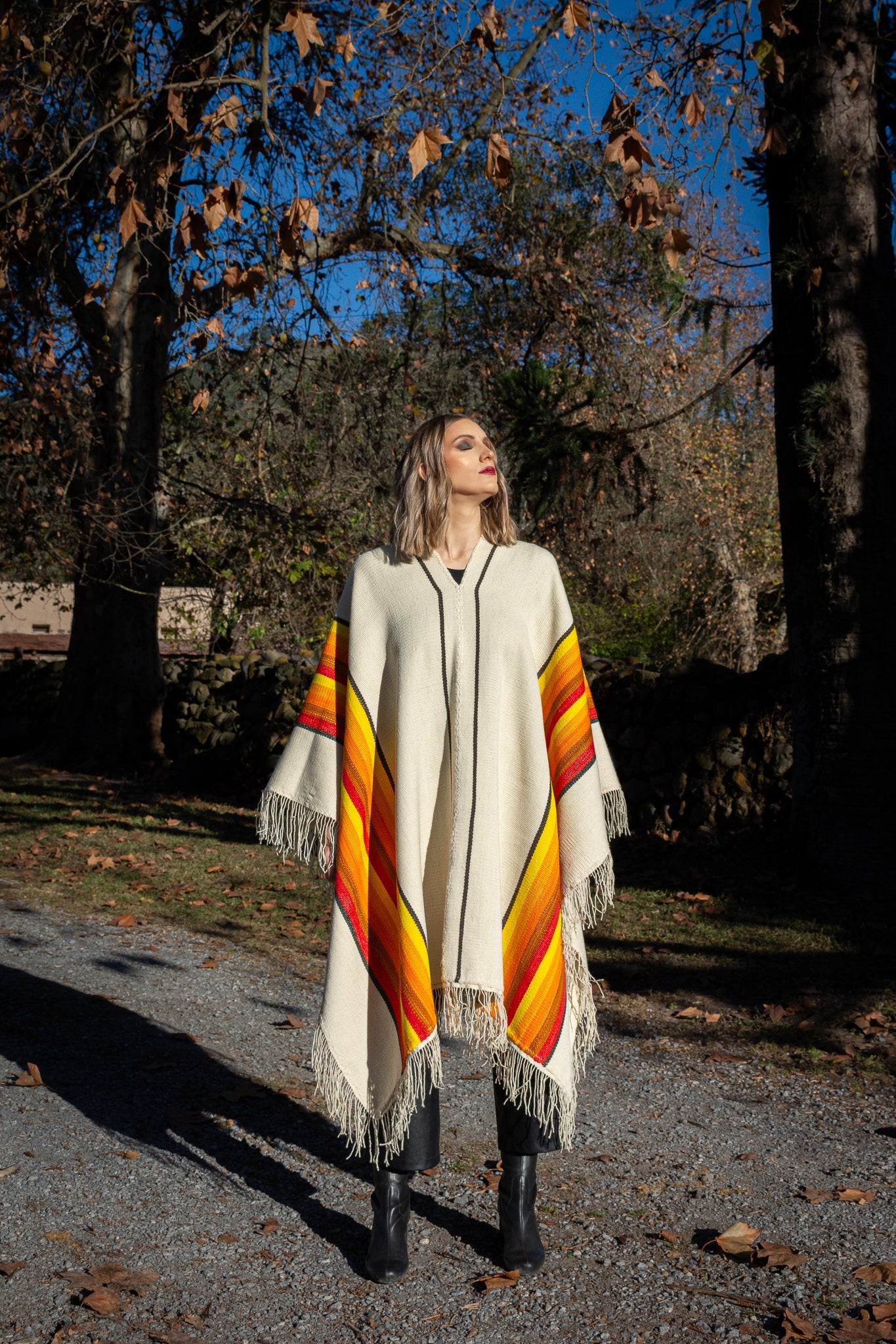 Poncho "Guaymallen" Obra en Telar Criollo