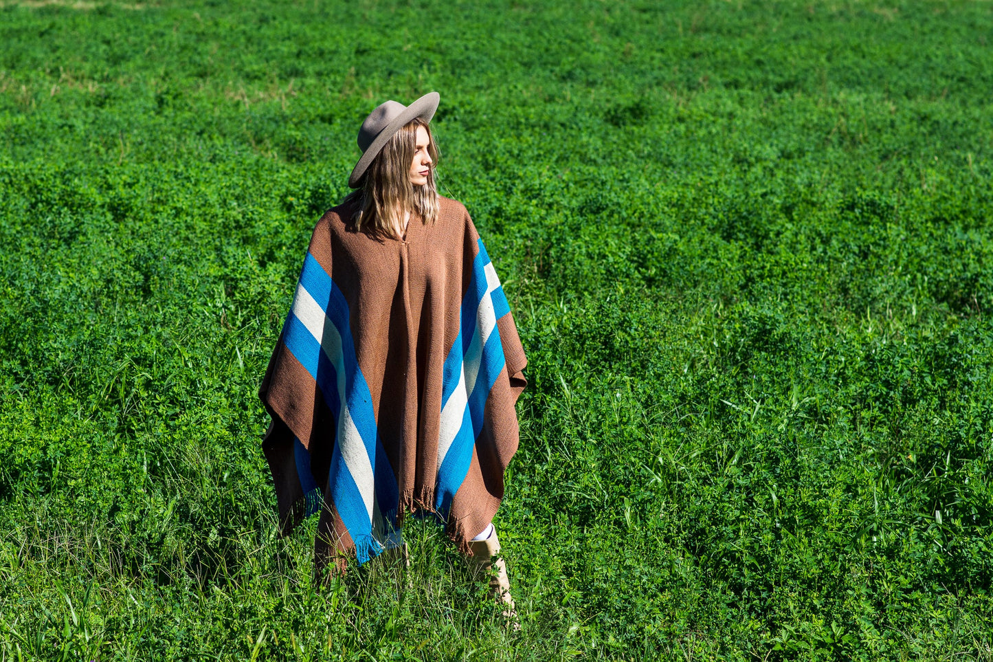 Poncho "Suipacha" Telar Criollo