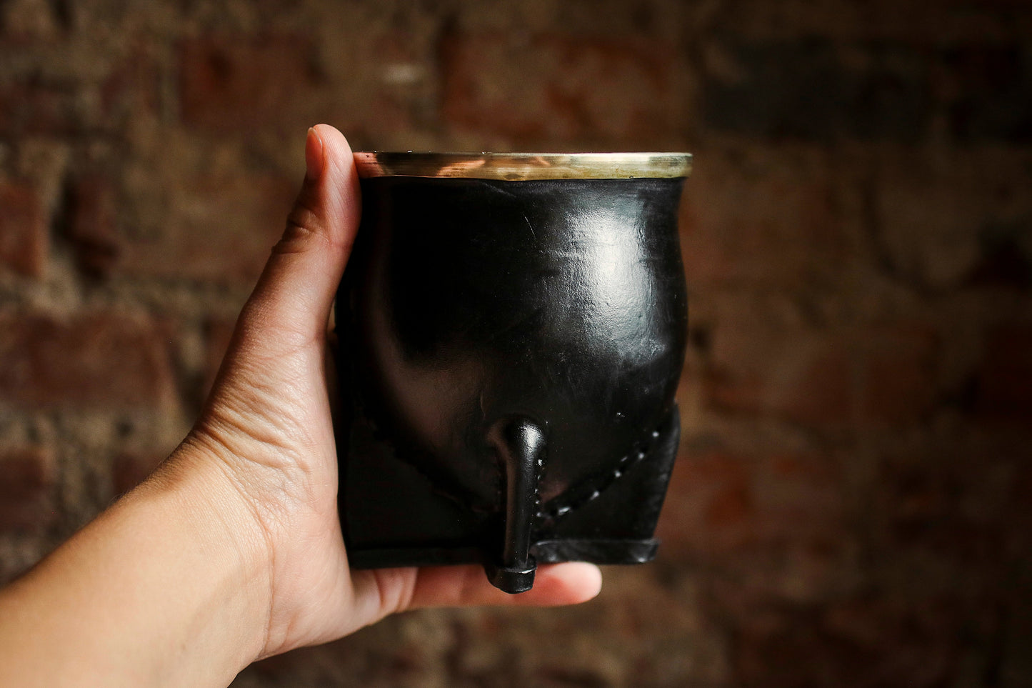 Mate de Cuero y Alpaca con Bombilla