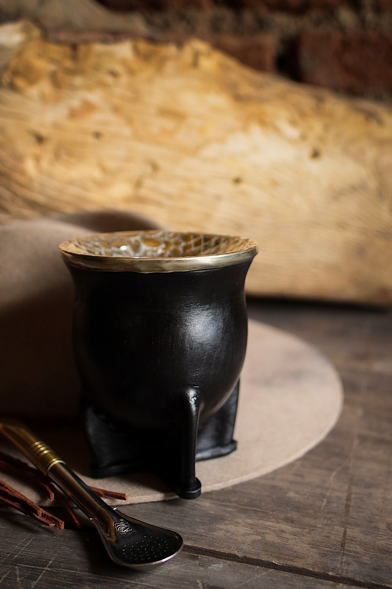 Mate de Cuero y Alpaca con Bombilla