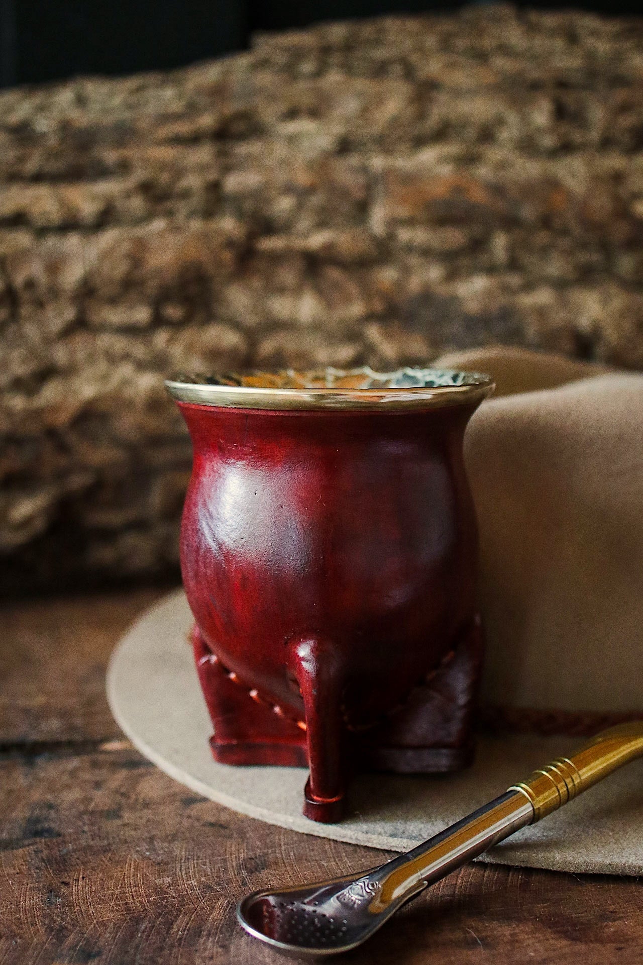 Mate de Cuero y Alpaca con Bombilla