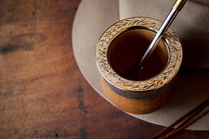 Mate de Algarrobo y Bombilla