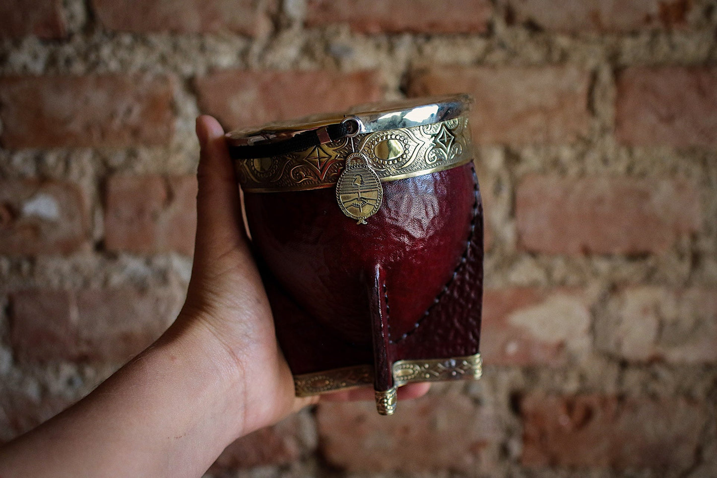 Imperial Cuero y Bronce con Escudo, Matepa y Bombilla