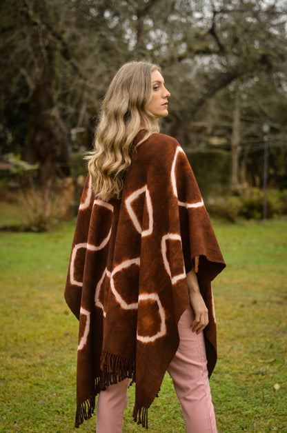 Poncho "Asturiana" Telar Criollo