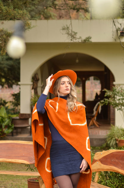 Poncho "Brandsen" Telar Criollo