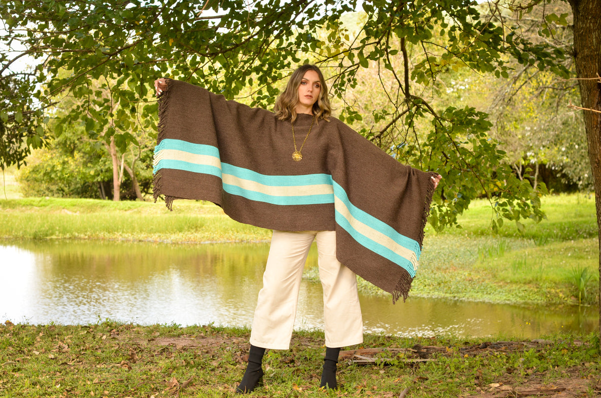Poncho "Alvear" Telar Criollo