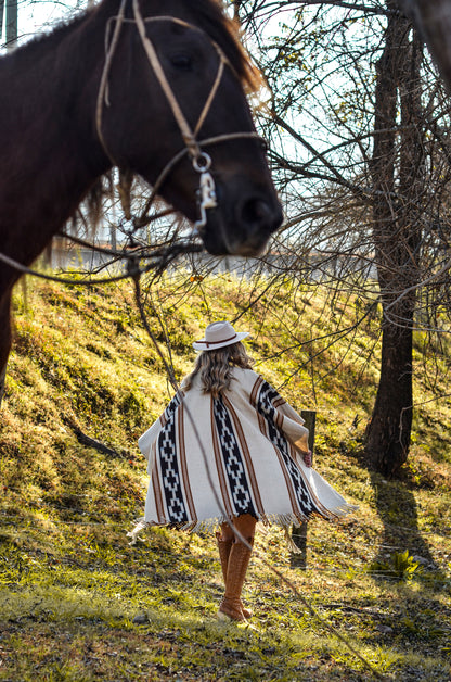 Poncho "Pacheco" Obra en Telar Criollo
