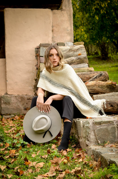 Poncho "Chaco" Hilos de Llama Baby