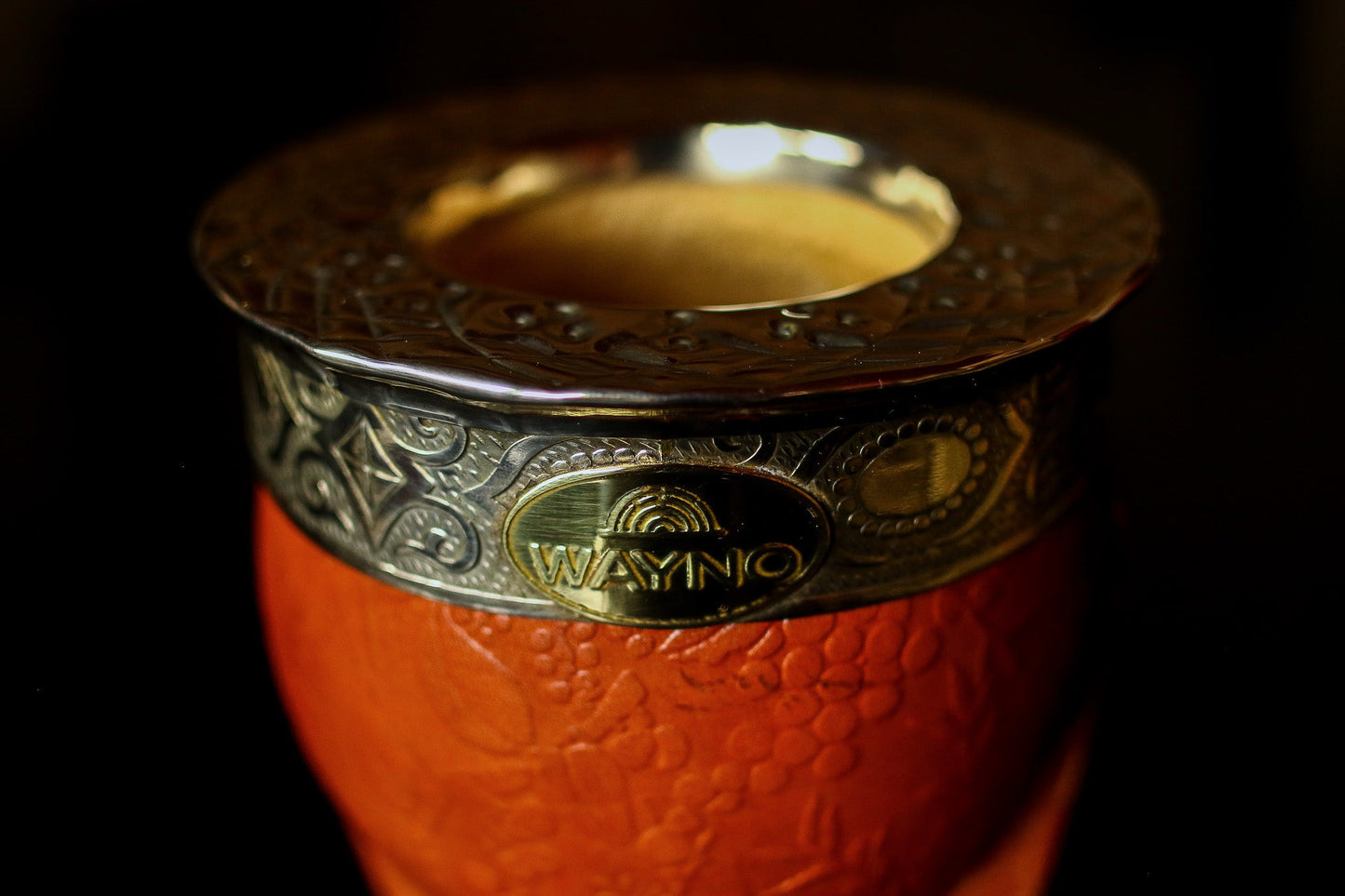 Imperial Cuero Repujado y Alpaca con Logo Bronce