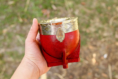 Imperial Cuero Repujado y Alpaca con Escudo Nacional de Bronce