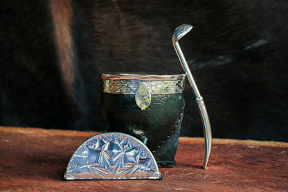 Imperial Cuero y Alpaca con Escudo de Bronce y Matepa