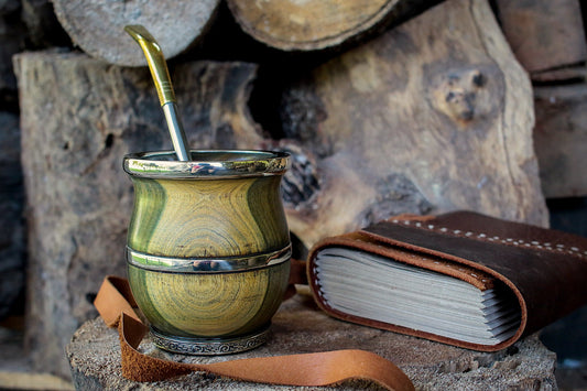 Mate de Palo Santo y Alpaca con Bombillon