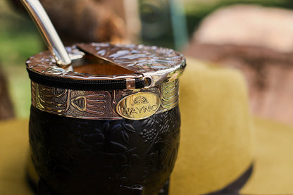 Imperial Cuero Repujado y Alpaca con Logo Bronce