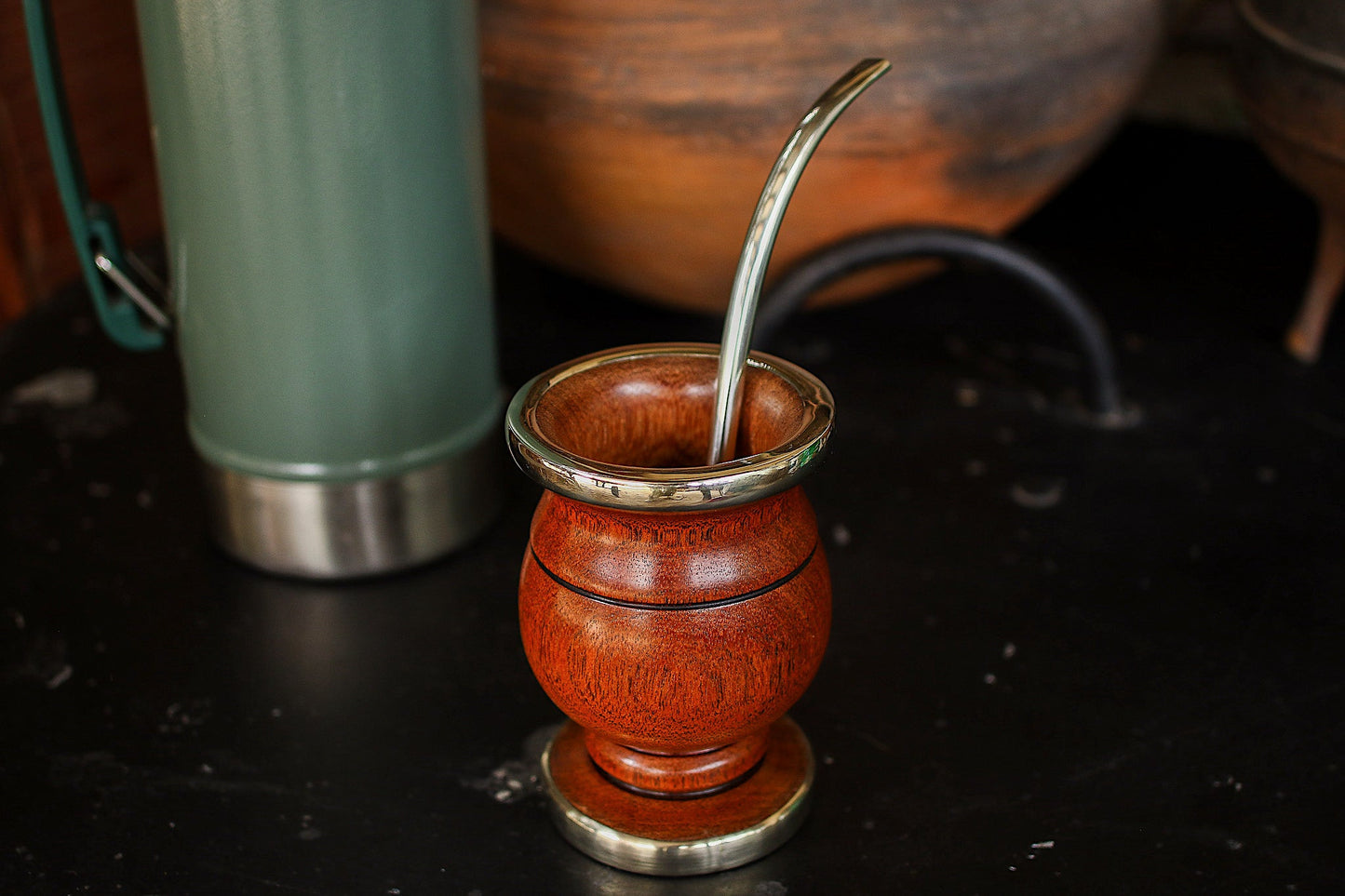 Mate de Algarrobo y Alpaca con Bombilla