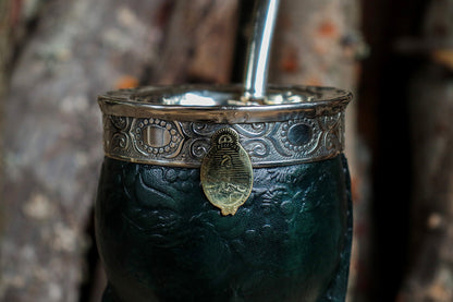 Imperial Cuero y Alpaca con Escudo de Bronce y Matepa