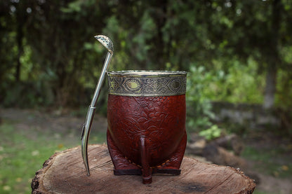 Mate Imperial de Cuero Repujado y Alpaca con Bombilla