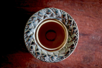 Imperial Cuero cincelado en Bronce con Bombilla