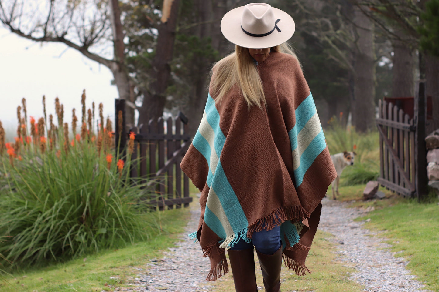 Poncho "Dorrego" Telar Criollo