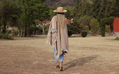 Poncho “San Carlo” Hilos de Oveja