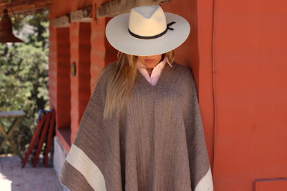 Poncho "Malargüe" de Llama Baby