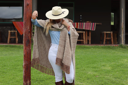 Ruana "Ukamay" Llama Baby en Telar